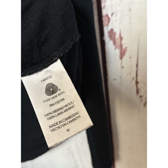 Segments 100% Merino Wool Long Sleeve Knit Basic Top Crew Tee Black Size Medium - Picture 3 of 8